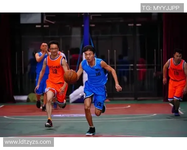 重庆篮球队团队协作变革引发热议助力球队崛起新篇章